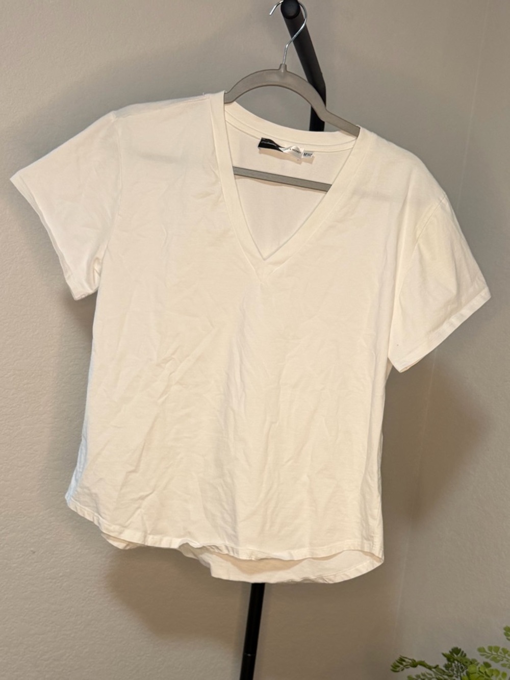 Piper & Scoot White V-Neck Short Sleeve Tee